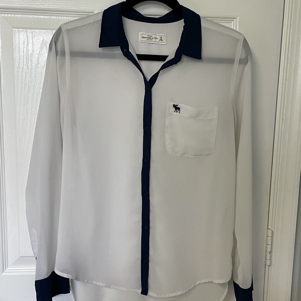 Abercrombie and Fitch high low shirt/blouse,size M